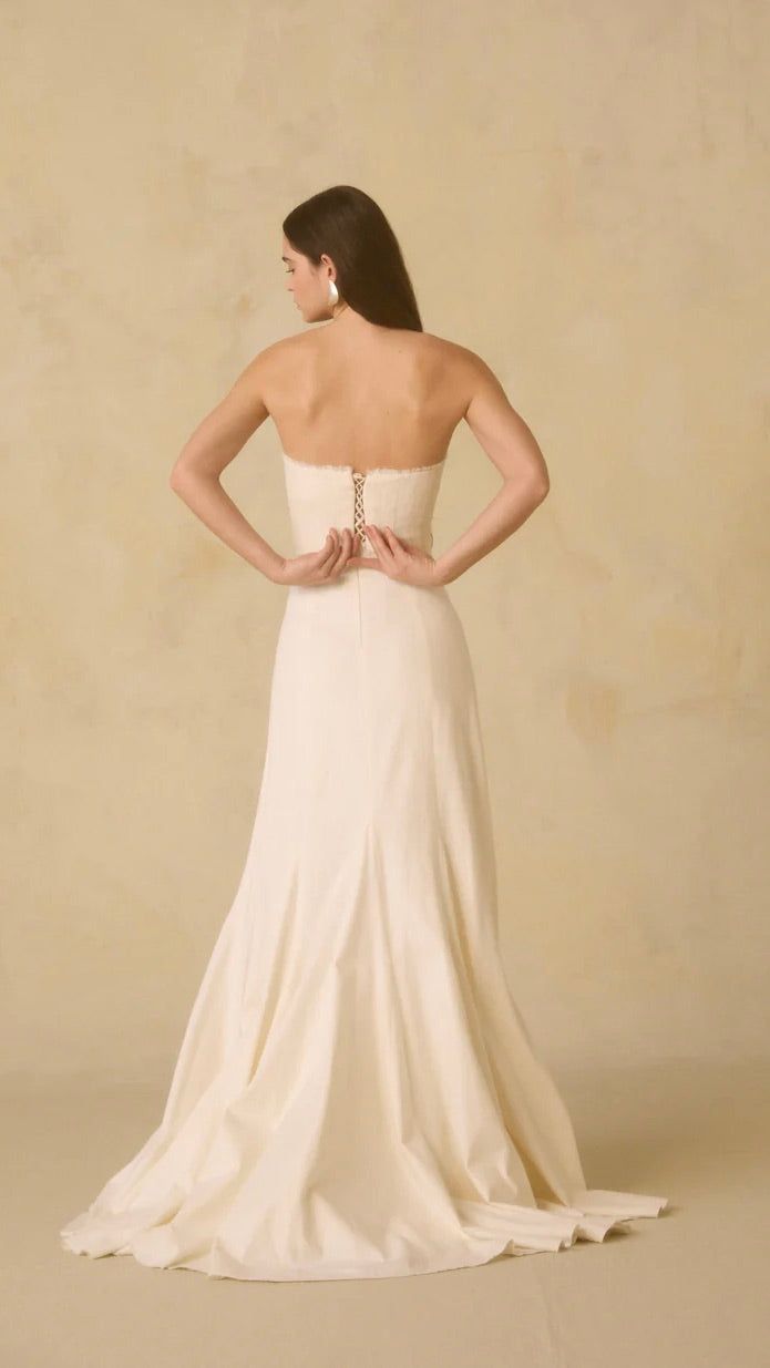 Mio Top & Esparta Skirt